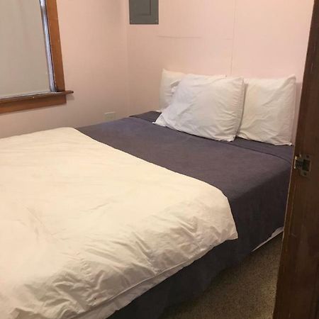 Katahdin Cabins Hotell Millinocket Eksteriør bilde